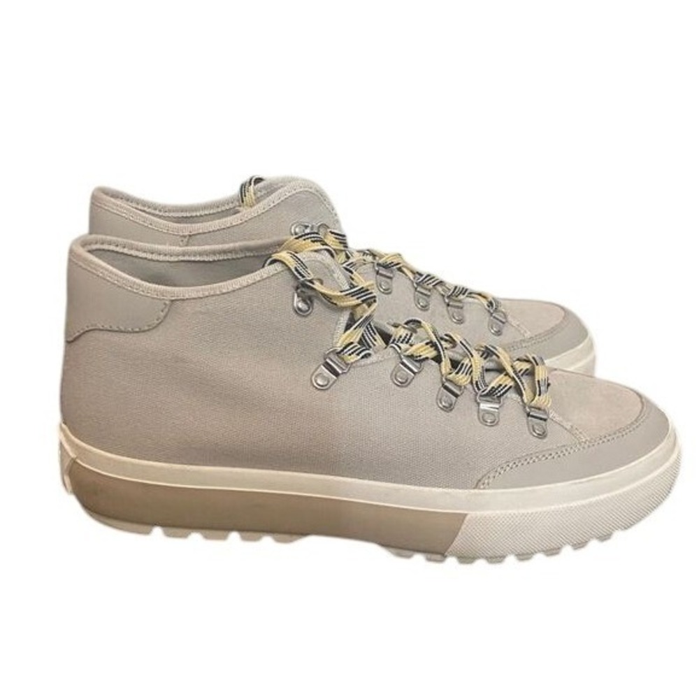 Greats Men Light Grey Canvas Hiking Mid Top Sneakers D-Ring Laces US 9 EU 39